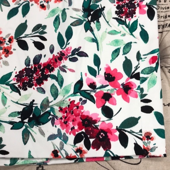 Calvin Klein Floral Print Pencil Skirt - Picture 4 of 4